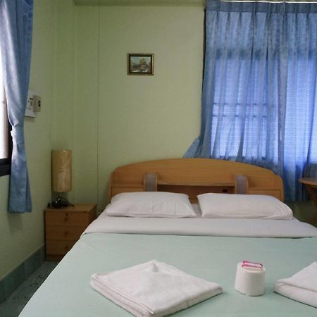 Celtic Inn Guest House Хуа Хин Екстериор снимка
