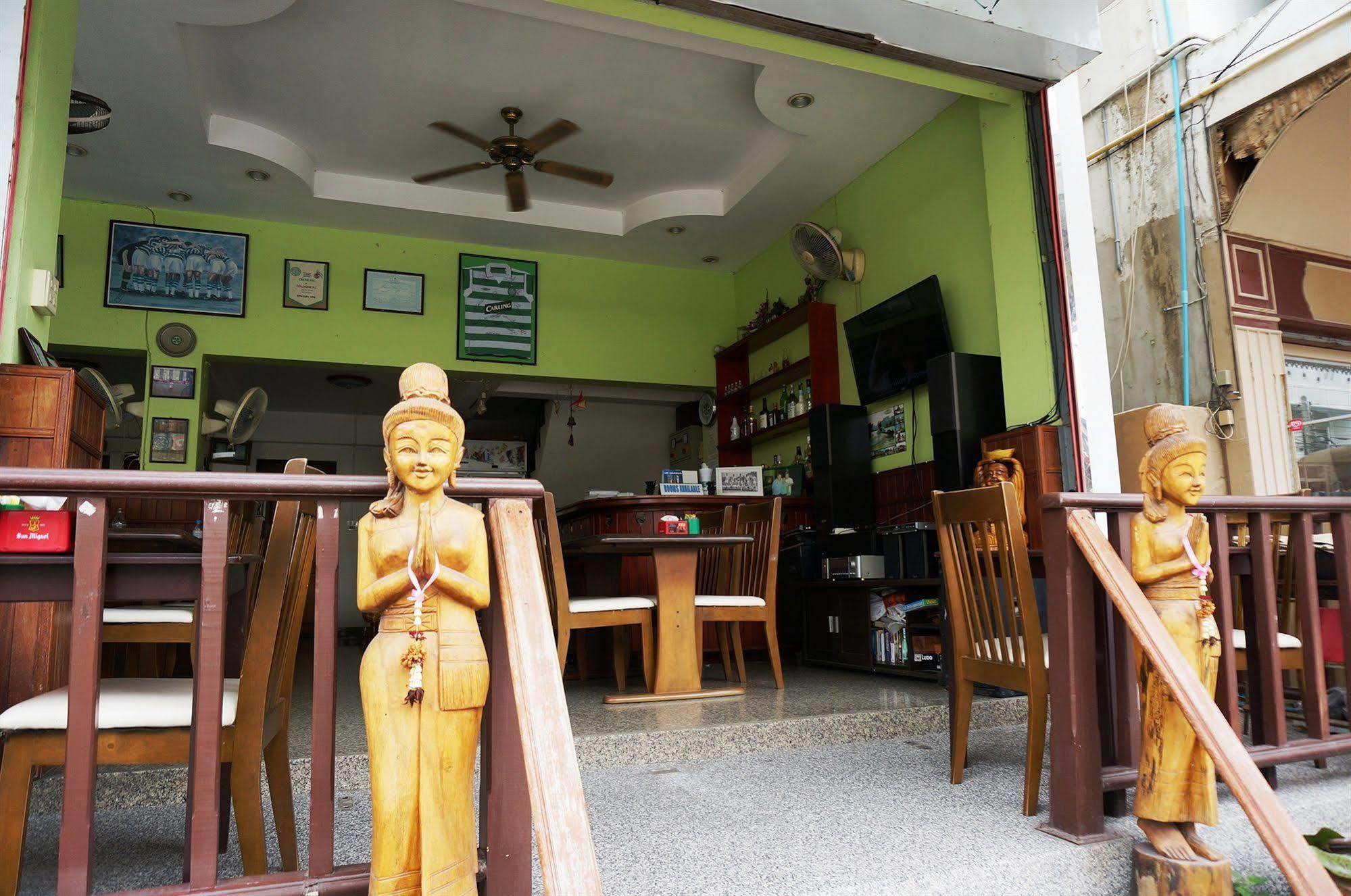 Celtic Inn Guest House Хуа Хин Екстериор снимка